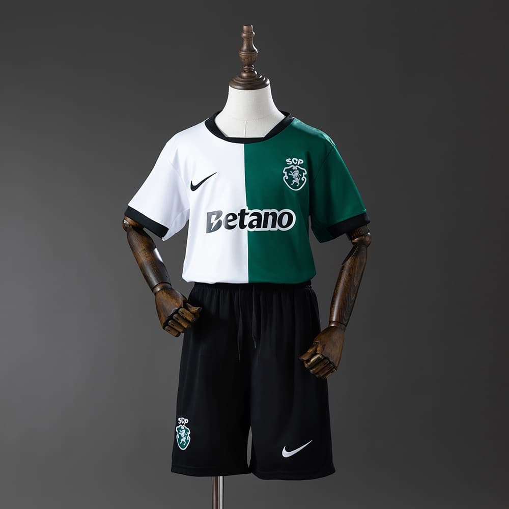 Kit Infantil Sporting CP 24/25 Edição Especial Stromp
